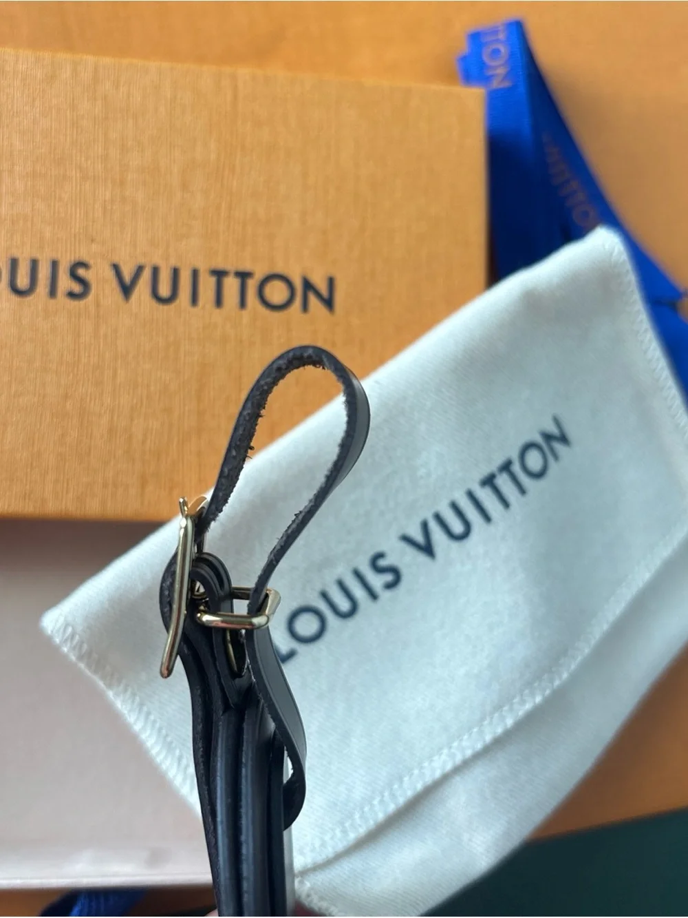 Louis Vuitton Brown Leather Luggage Tag with Gold Hardware